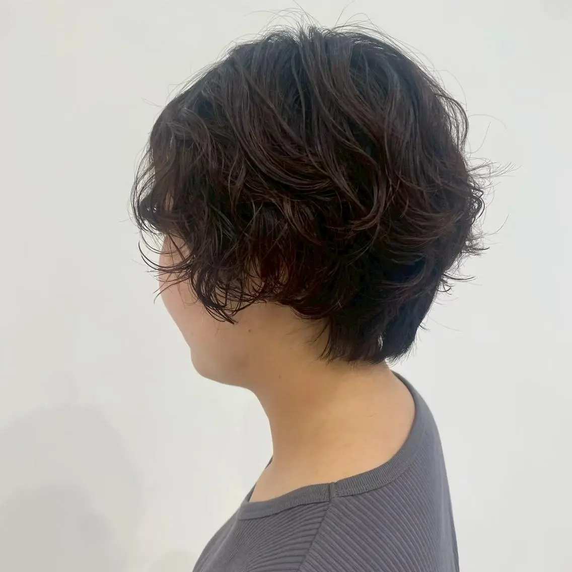 ミディアム カラー パーマ ヘアアレンジ ベージュカラー ブリーチ 透明感カラー グレージュ ブリーチなしカラー カット ヘアカラー トリートメント 肥後 有紗のヘアスタイル