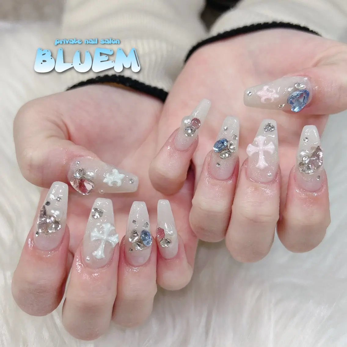 ネイル ハンドネイル BLUEM なな🐶のネイルデザイン