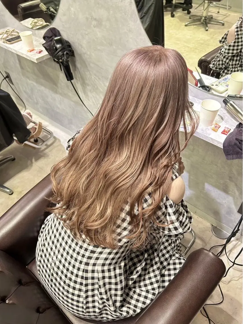 ロング カラー ベージュカラー ミルクティーベージュ ヘアカラー ハイトーン/🫧 トレンドカラー/あやのヘアスタイル