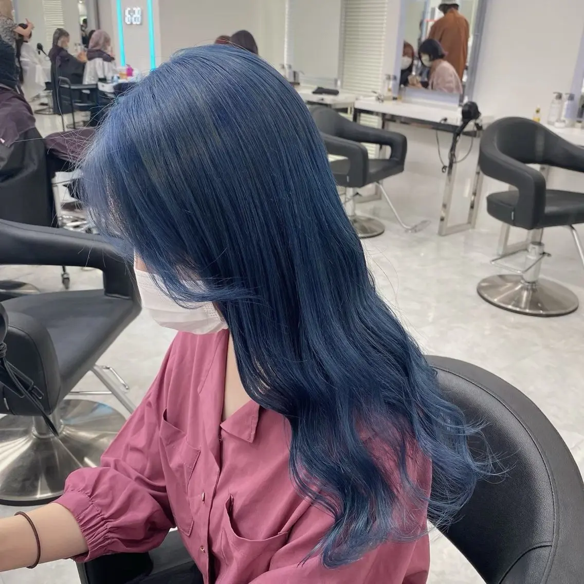 ロング カラー ヘアカラー 佐藤 笑瑠のヘアスタイル