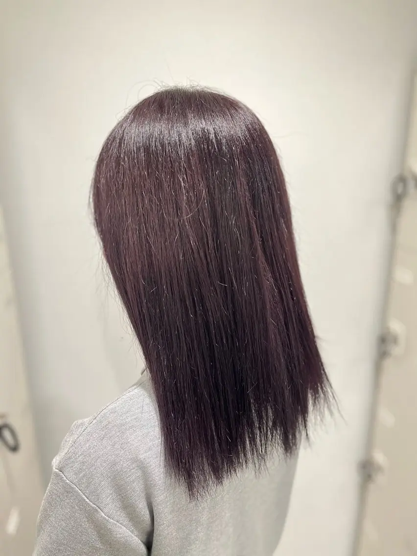 ロング カラー カット ヘアカラー トリートメント ハイトーンカラー 🦄レイヤーカットのヘアスタイル