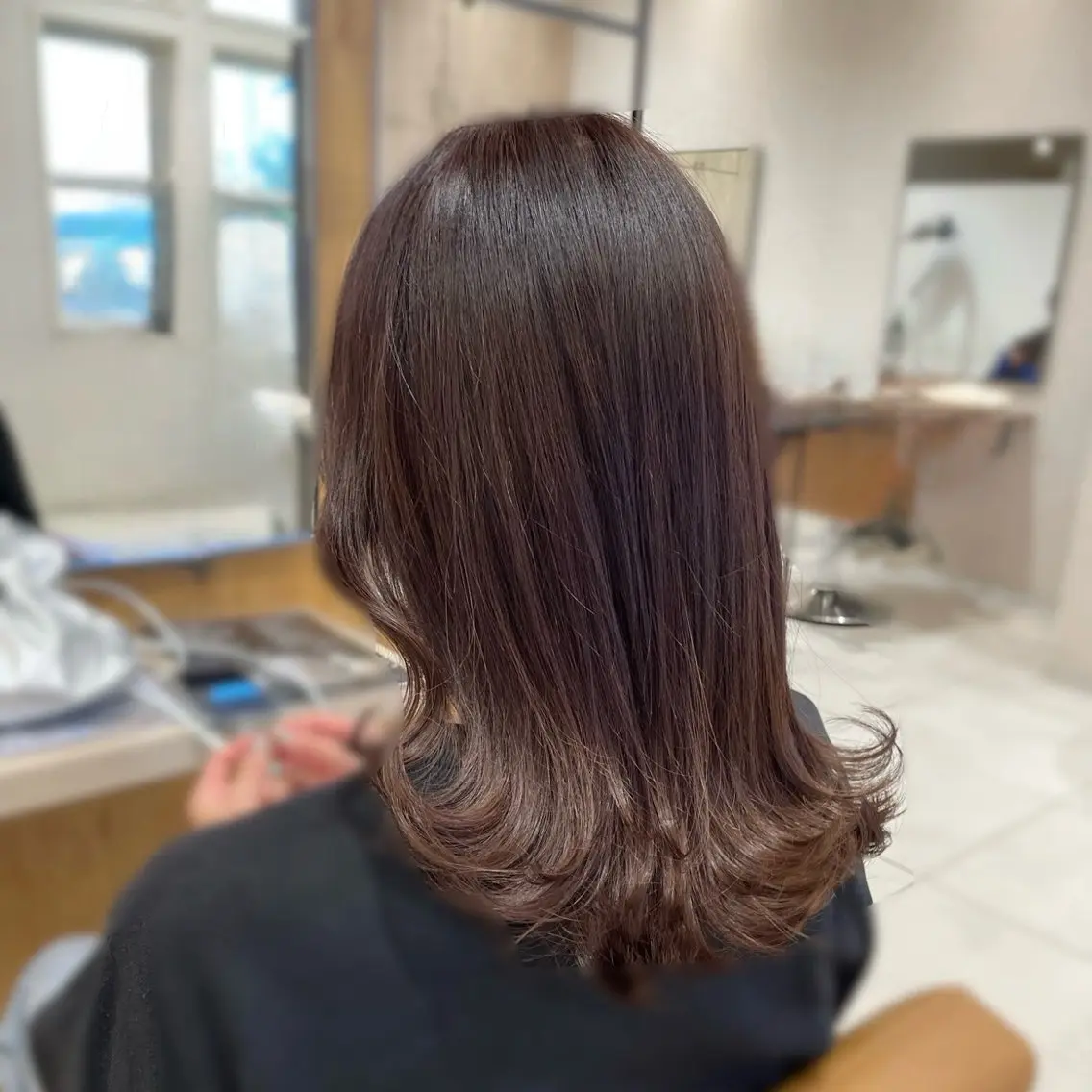 ミディアム カラー ブラウンカラー 透明感カラー カット ヘアカラー 大人可愛いhair 🐾🩵HANAのヘアスタイル