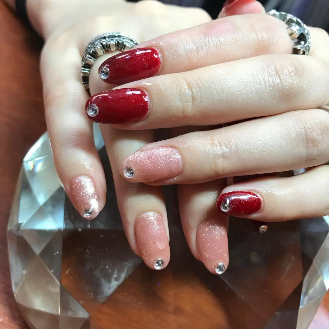 ショート ネイル ストーンネイル ハンドネイル 《LB》ラブリエ Nail&eyeのマツエク・マツパデザイン