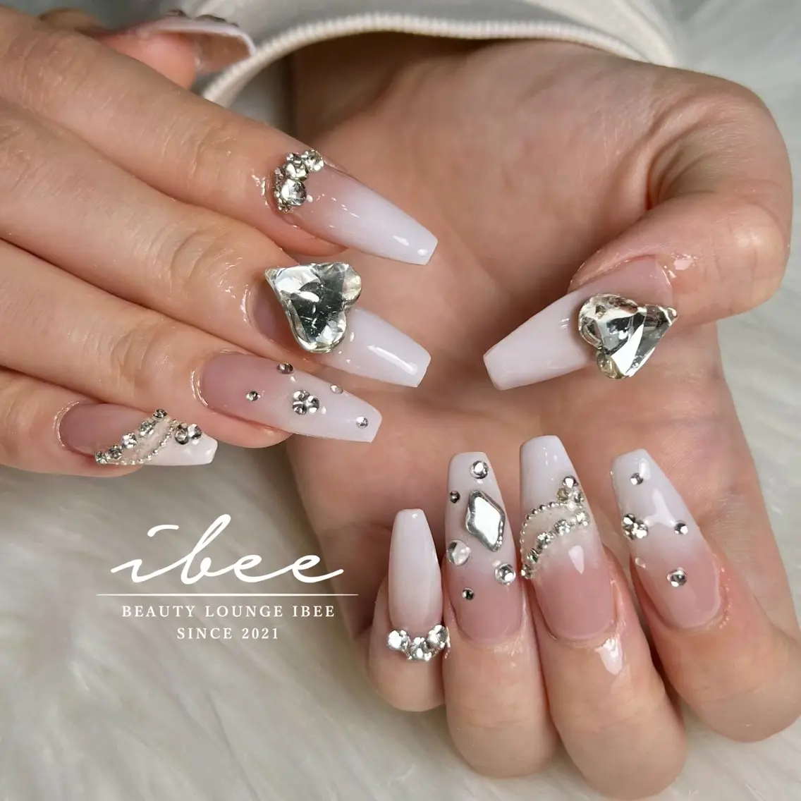 ネイル ibee nail 🤍yumiのネイルデザイン