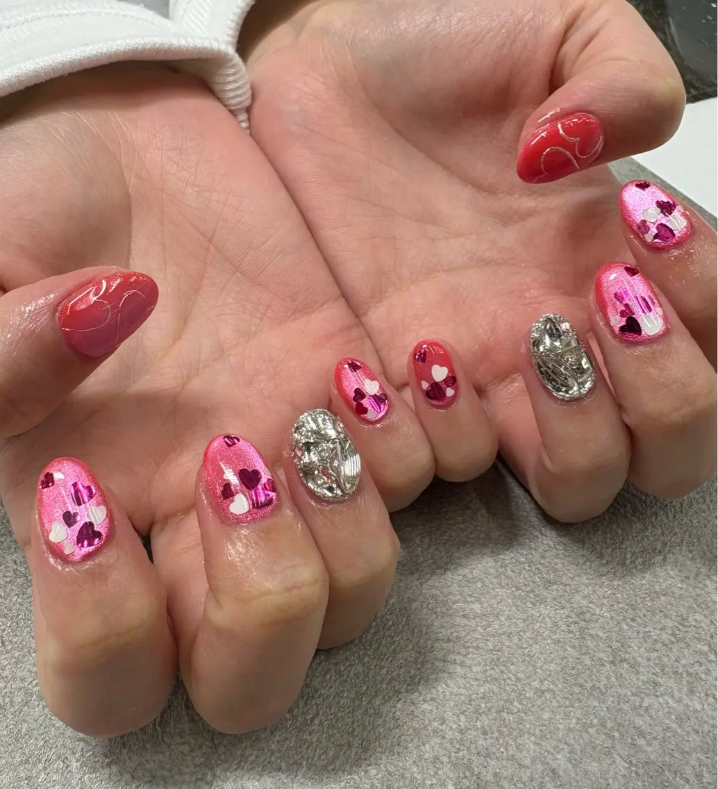 ネイル MAXKELLY ASAのネイルデザイン