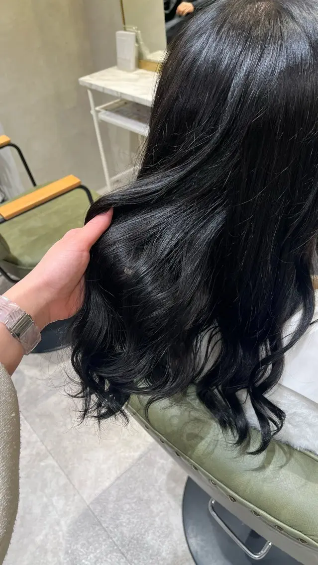 セミロング カラー ヘアカラー/髪質改善 /新宿/AiNAのヘアスタイル