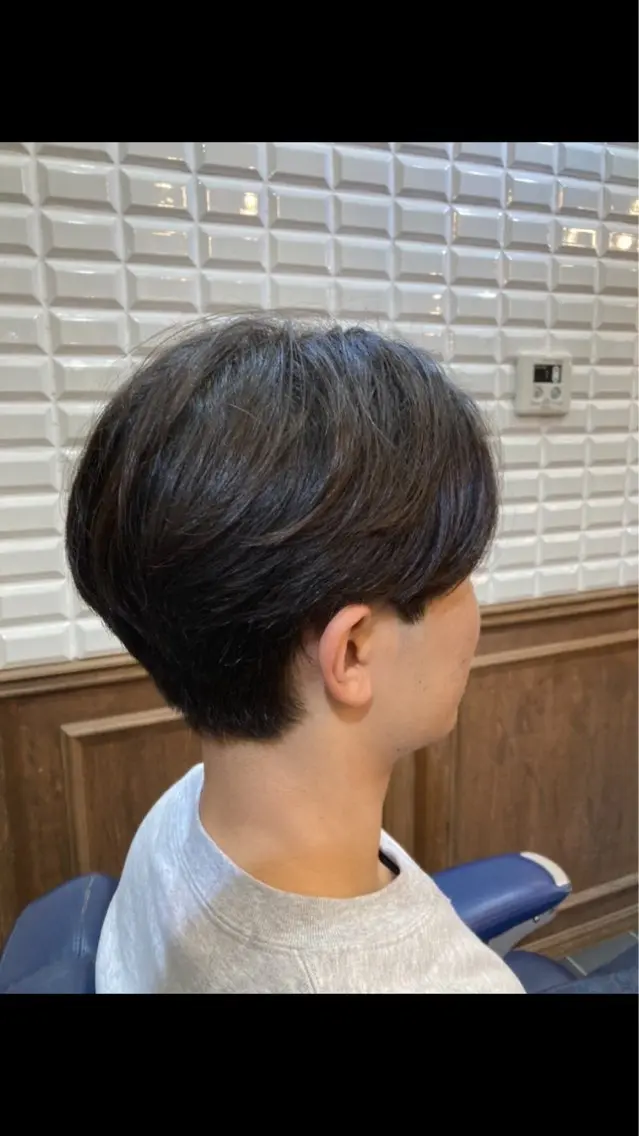 ミディアム メンズ 刈り上げ カット トリートメント ルピナス中田店長 山口大地のヘアスタイル