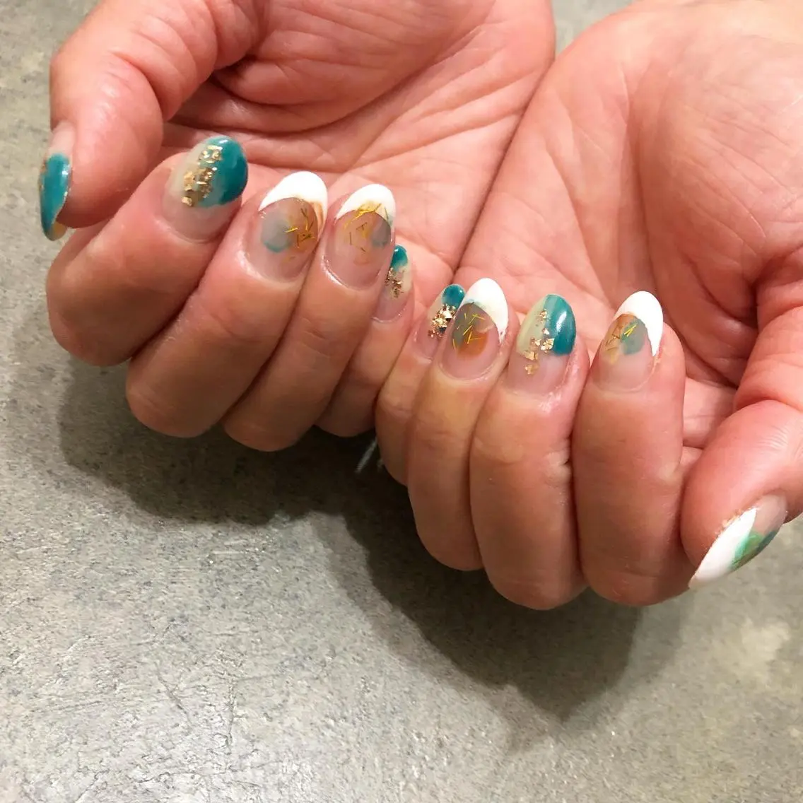 ネイル フレンチネイル ニュアンスネイル ハンドネイル thrush nailsのネイルデザイン
