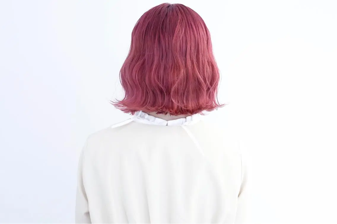 ミディアム カラー 鈴木 美紅のヘアスタイル