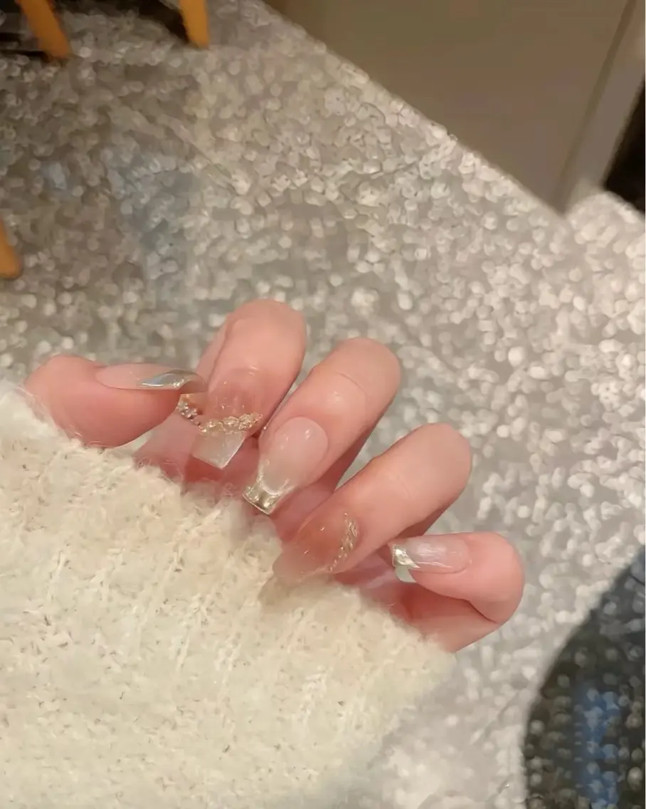 ネイル ハンドネイル ハンドケア The Nail & Eye Lashの眉毛・アイブロウイメージ