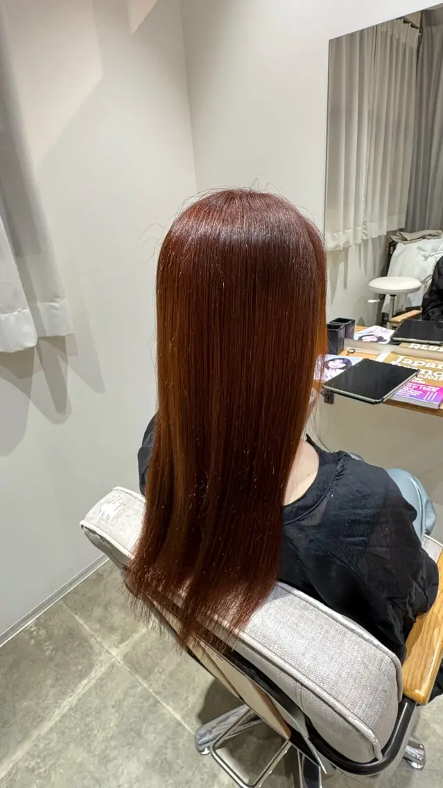 ロング カラー オレンジ 宮川 彩乃のヘアスタイル