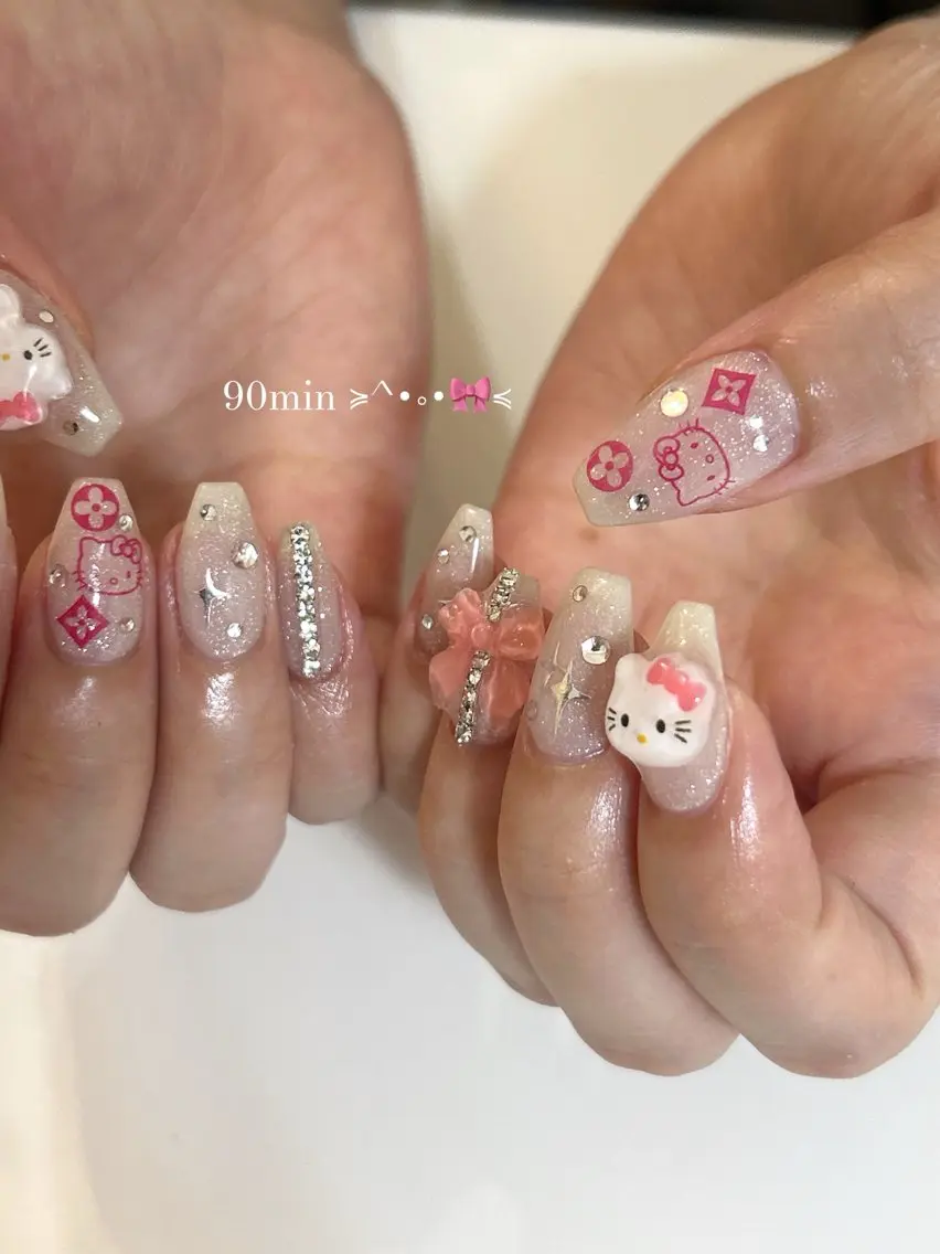 ネイル ハンドネイル ViViA momokaのネイルデザイン