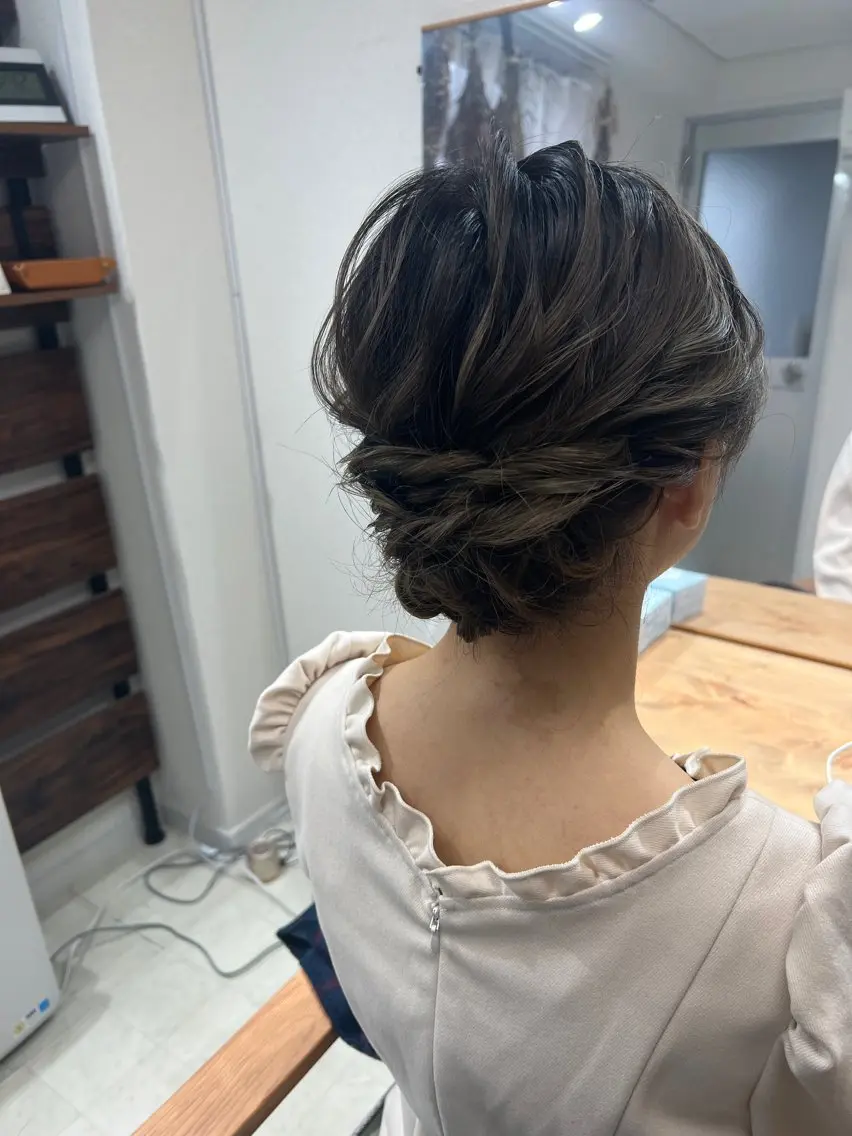 ミディアム 山室 敬義のヘアスタイル