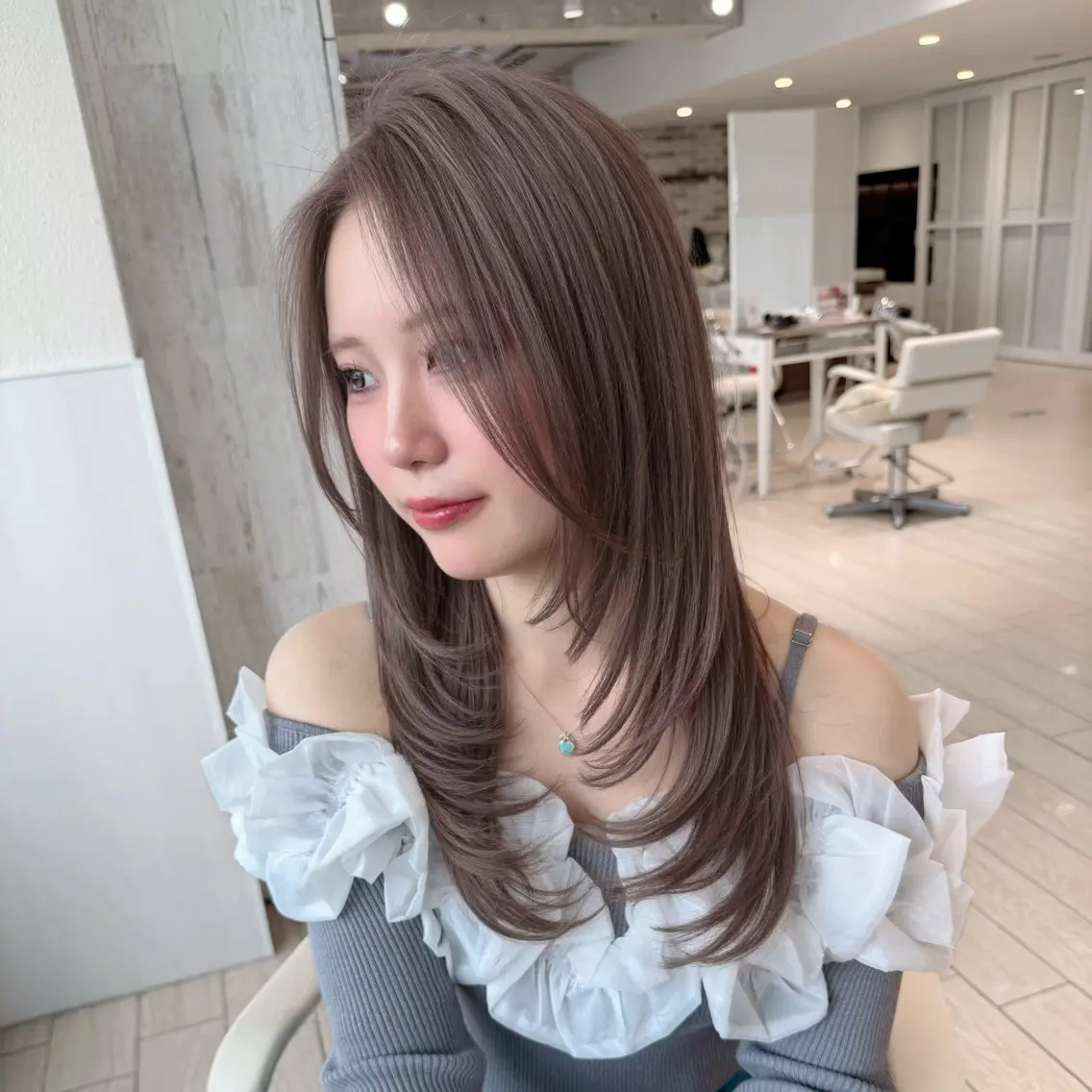 ロング カラー ブリーチ 透明感カラー ダブルカラー グレージュ ブリーチなしカラー ヘアカラー トリートメント 髪質改善/ブリーチ なしカラー/菊池真稔のヘアスタイル