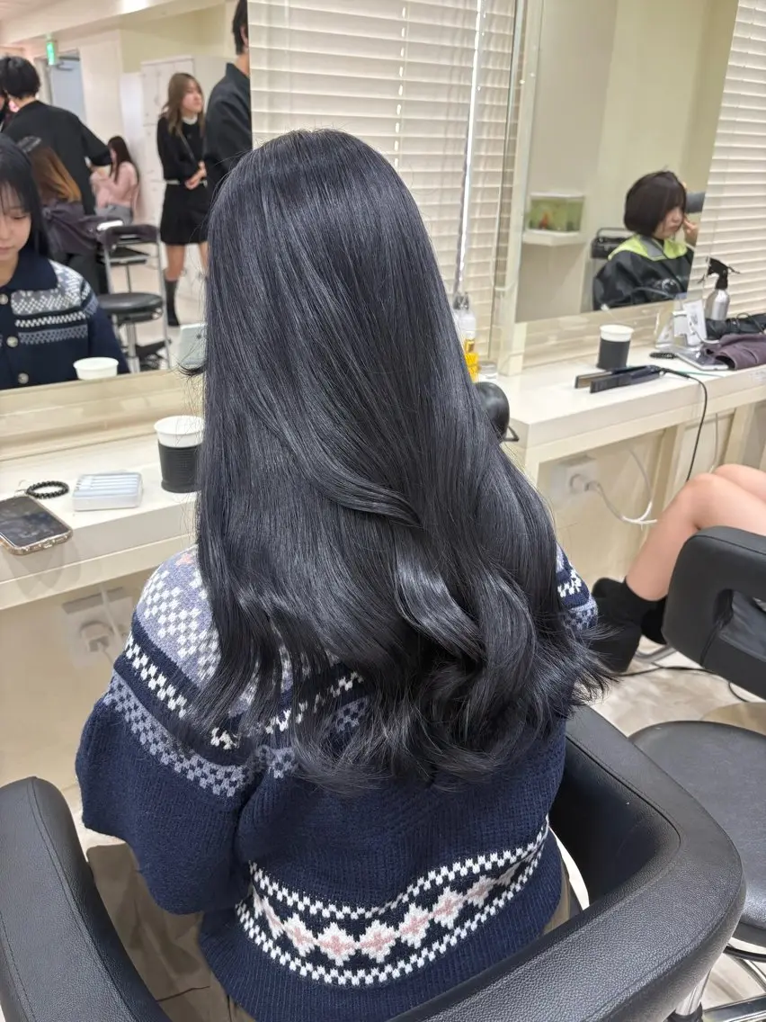 ロング カラー ヘアカラー トリートメント 💟RINNA 艶カラー💟のヘアスタイル