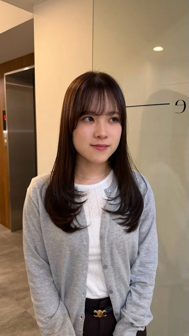 ロング カラー カット ヘアカラー momoka Jr.stylistのヘアスタイル