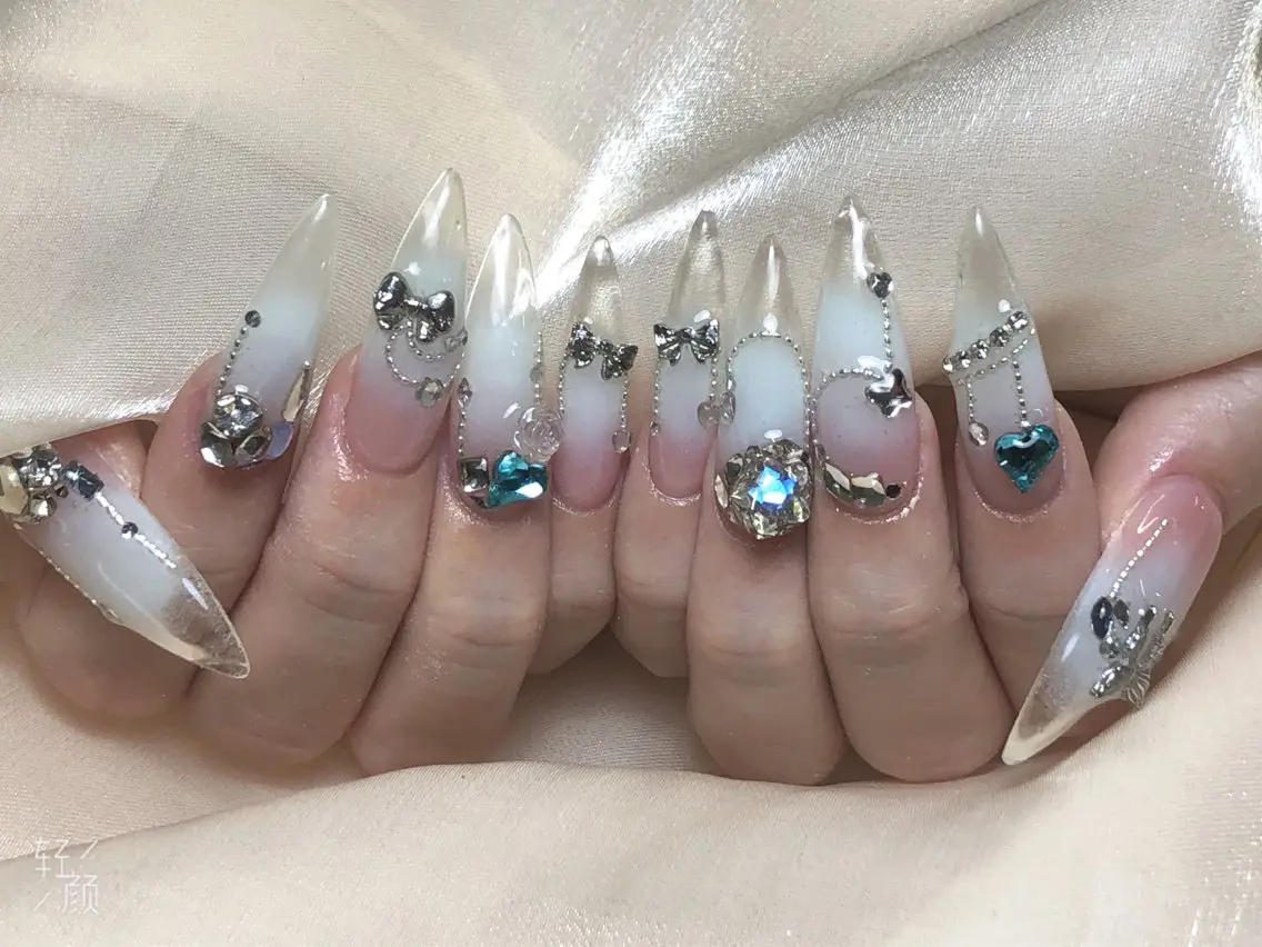 ネイル LR.ONE ヨウのネイルデザイン