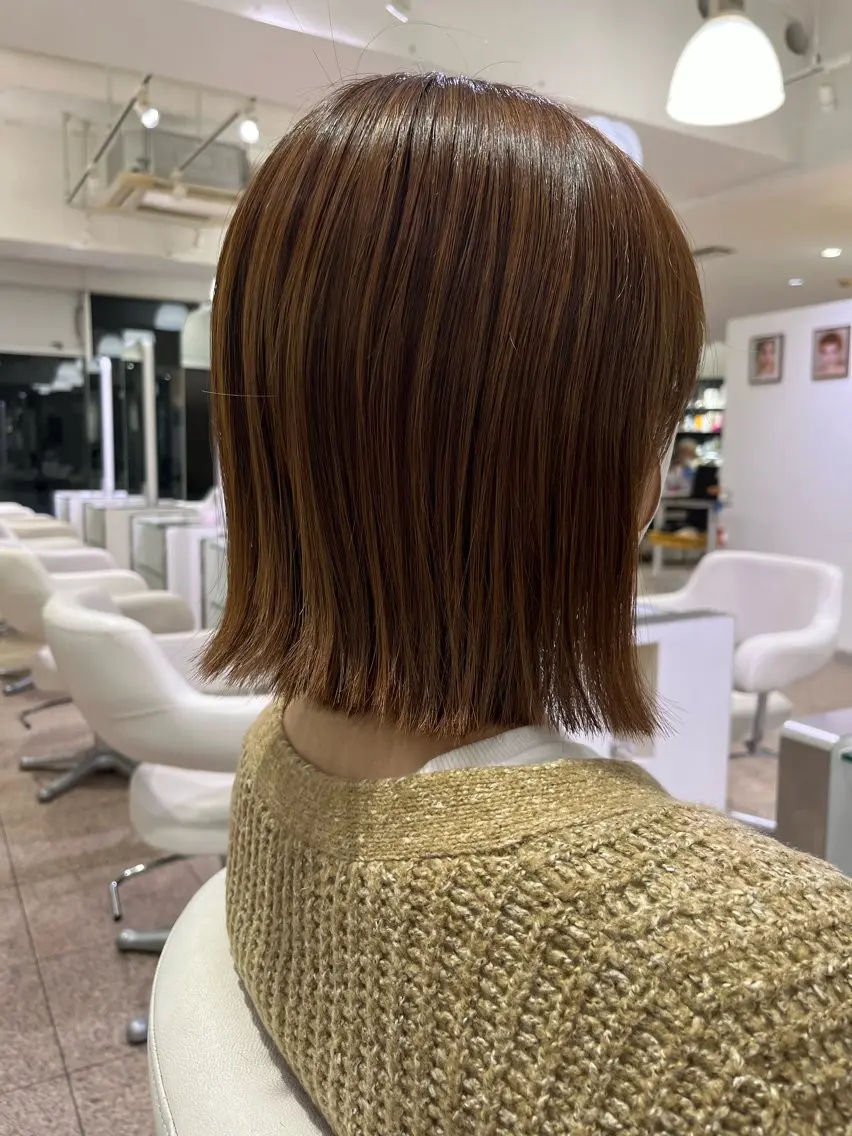 ミディアム 切りっぱなしボブ ボブ 天神 大名 ショート ボブ 宇土あやかのヘアスタイル