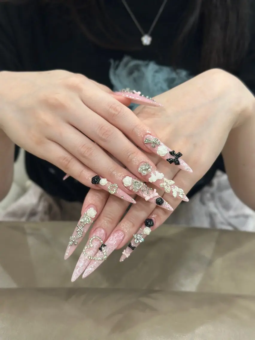 ネイル ジェルネイル 韓国ネイル 持ち込み シンプルネイル ワンホンネイル ハンドネイル 🎀Aura. Yurachanのネイルデザイン