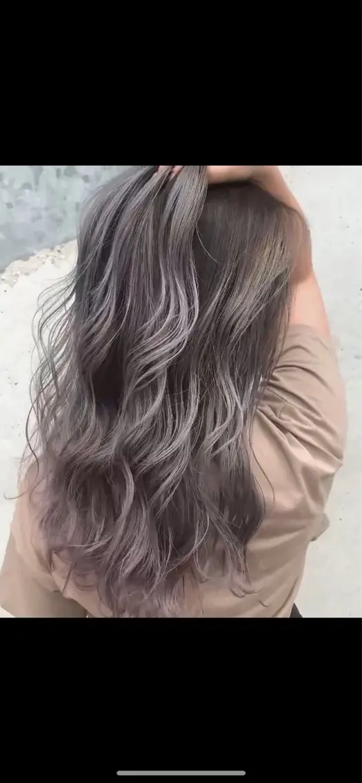 ロング NENE🌿透明感 カラーを作る美容師のヘアスタイル