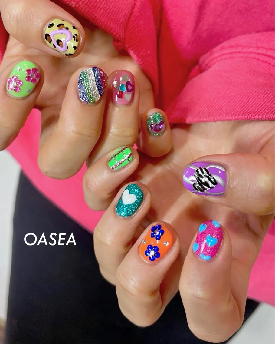 ネイル ハンドネイル 🌞💜 KAORI 🌴のネイルデザイン