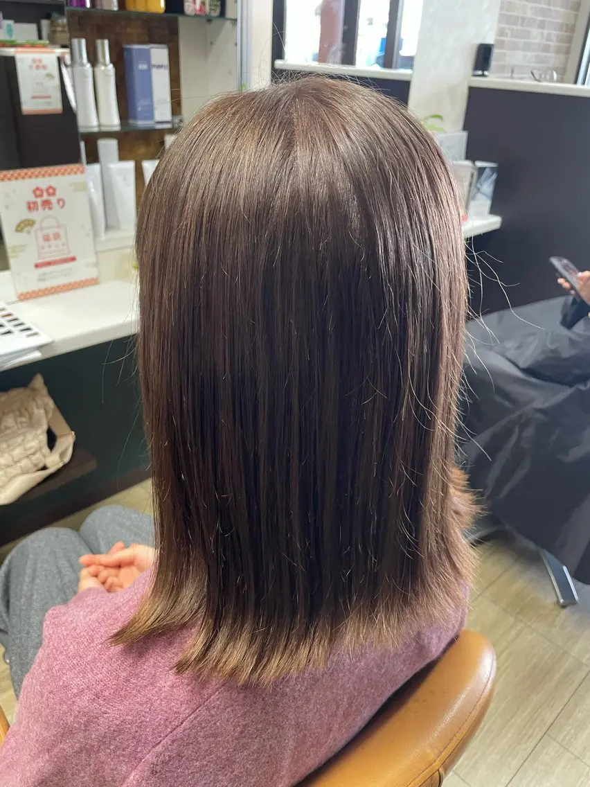 セミロング カラー ベージュカラー ヘアカラー 徳留 もも花のヘアスタイル