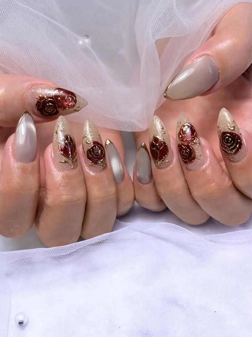 ネイル フラワーネイル マグネットネイル ハンドネイル Nailsalon E's cafeのネイルデザイン