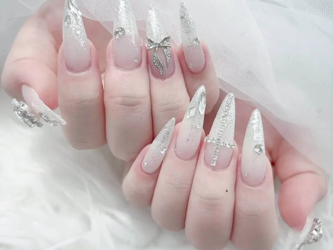 ネイル 長さ出し 韓国ネイル スカルプネイル ワンホンネイル ハンドネイル ハンドケア MUNI🎀 NAIL のネイルデザイン