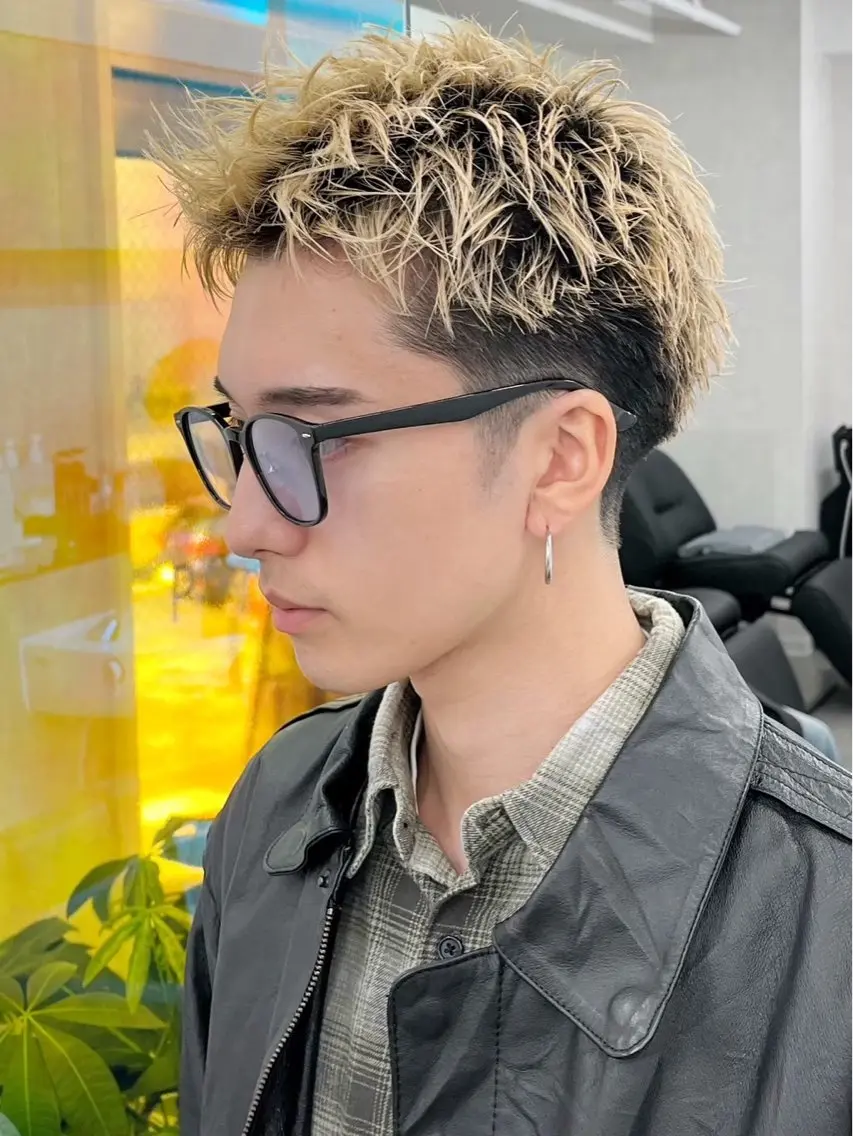 ショート メンズ スパイキーショート 刈り上げ ショートヘア ✨流行りカラー✨賀数 一郎のヘアスタイル