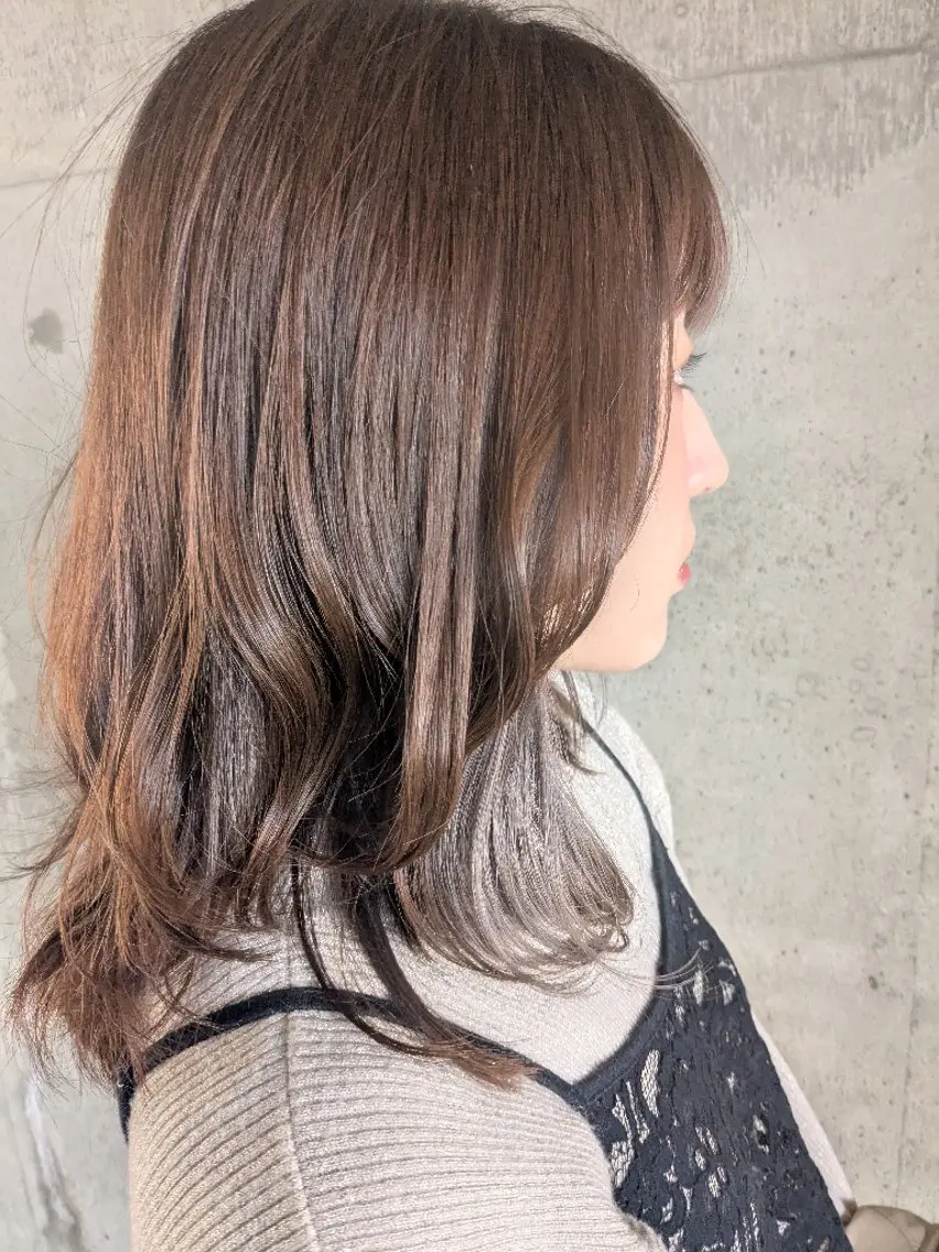 ミディアム 橋本 真実のヘアスタイル