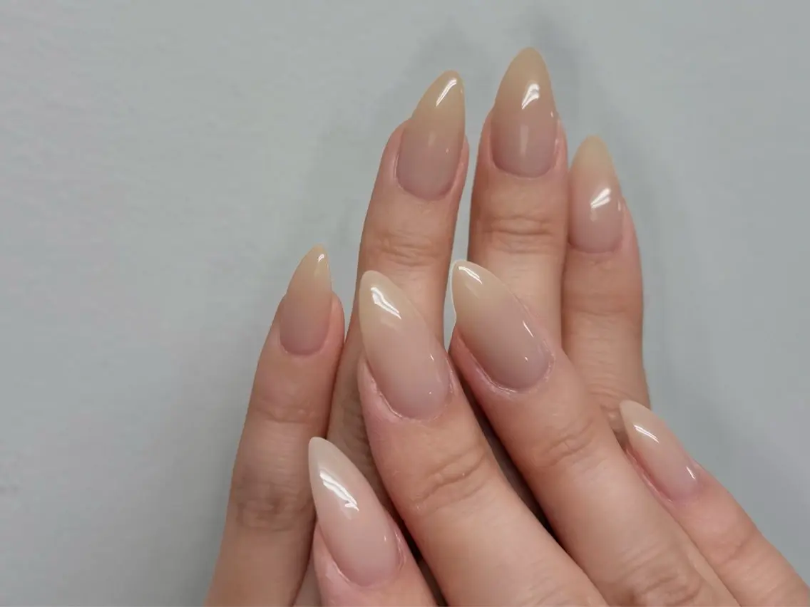 ネイル ワンカラーネイル ハンドネイル .i salon ayameのネイルデザイン