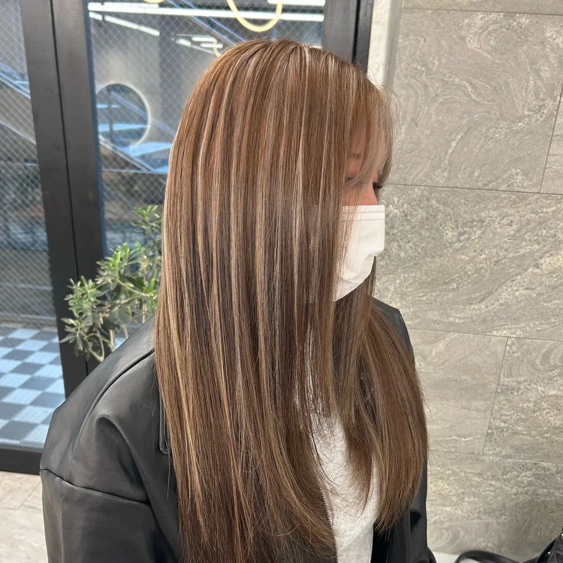 ロング ハイライト ヘアカラー 🍎ブリーチカラー 🍎KUREA🍎のヘアスタイル
