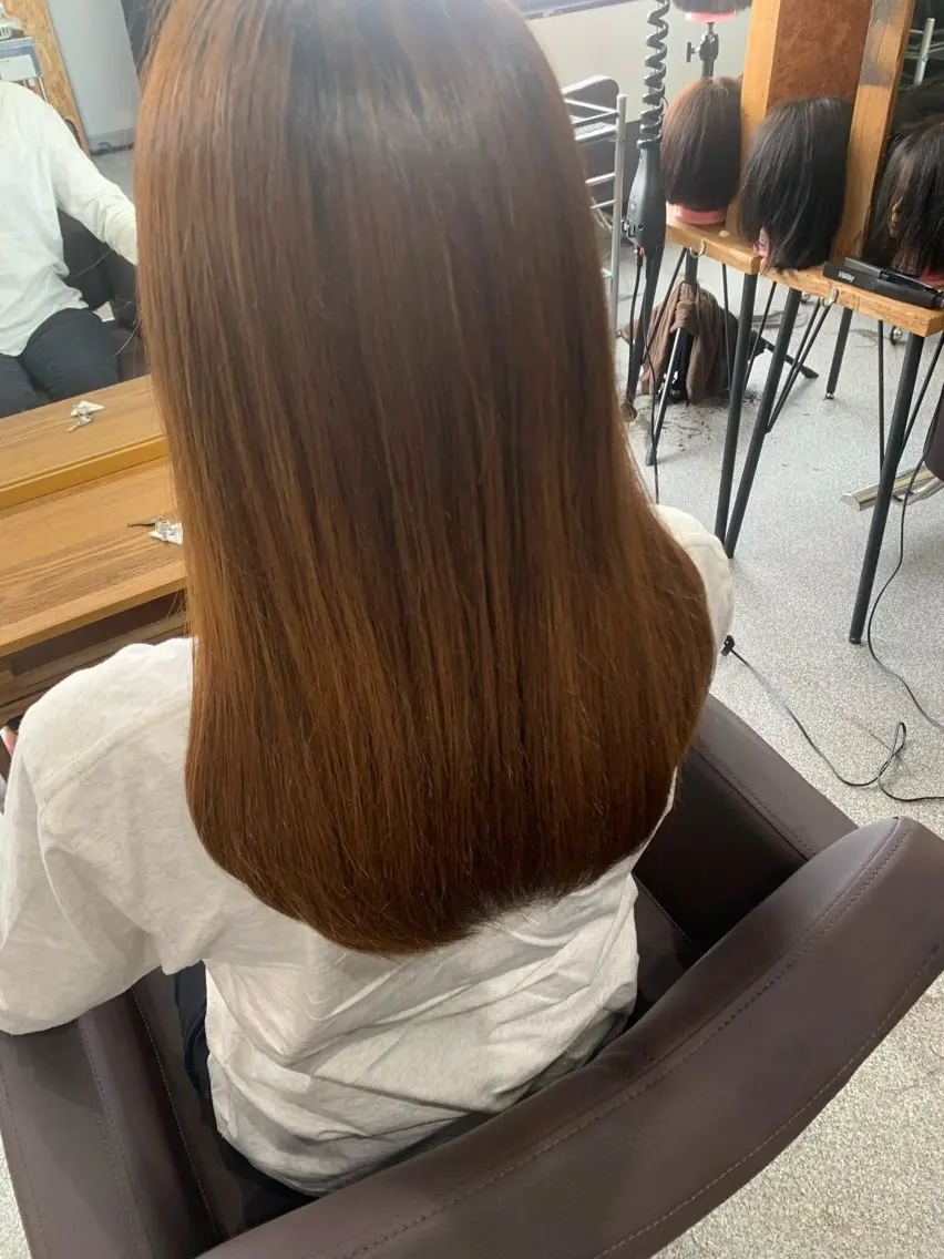 セミロング 本多 永佳のヘアスタイル