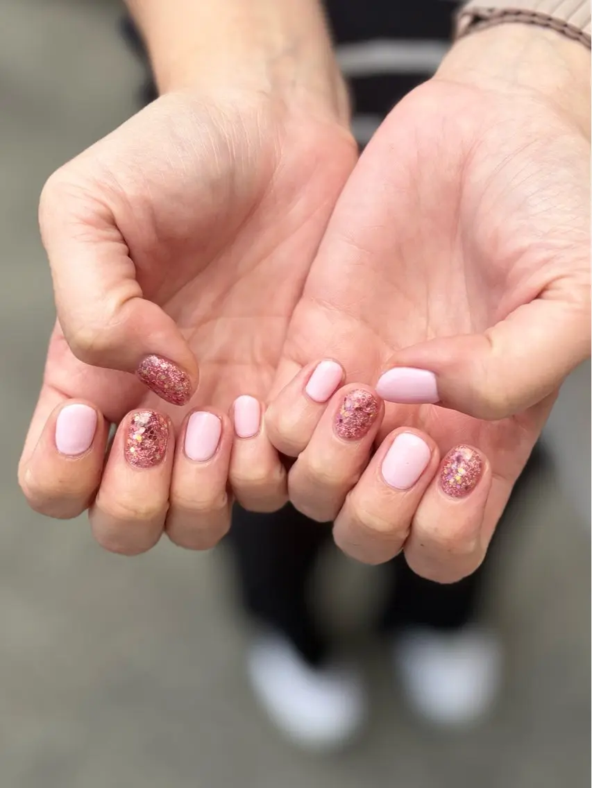 ネイル キラキラネイル ラメ(グリッター) ワンカラーネイル ピンク シンプルネイル ハンドネイル nail salon minthのネイルデザイン