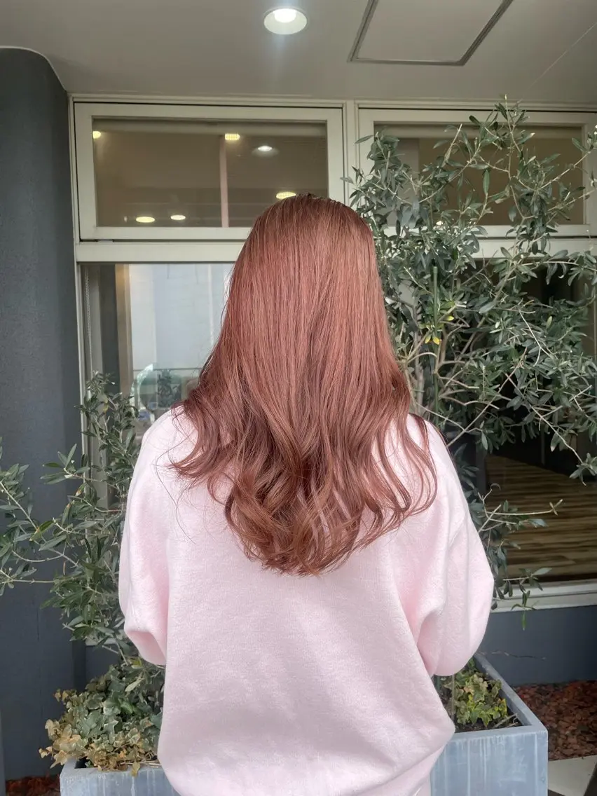 ロング 石戸 春菜のヘアスタイル