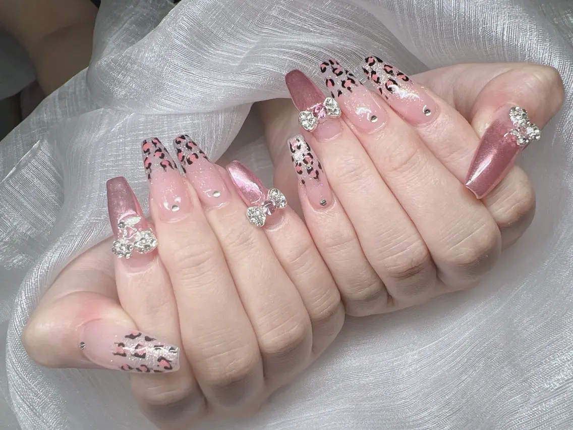 ネイル Lee Nails チップ長さだし専門店のネイルデザイン