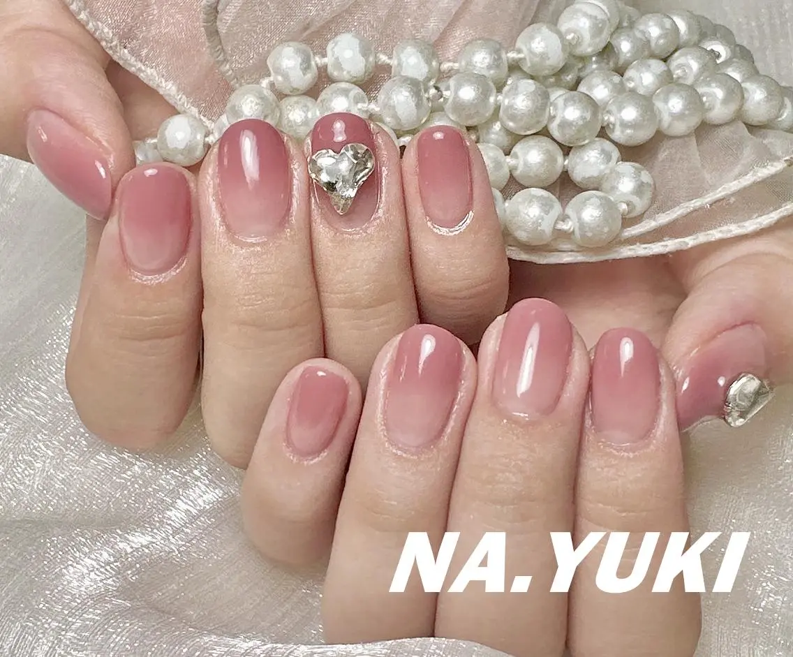 ネイル ハンドネイル ハンドケア 🌷 Mooning 🌷のネイルデザイン