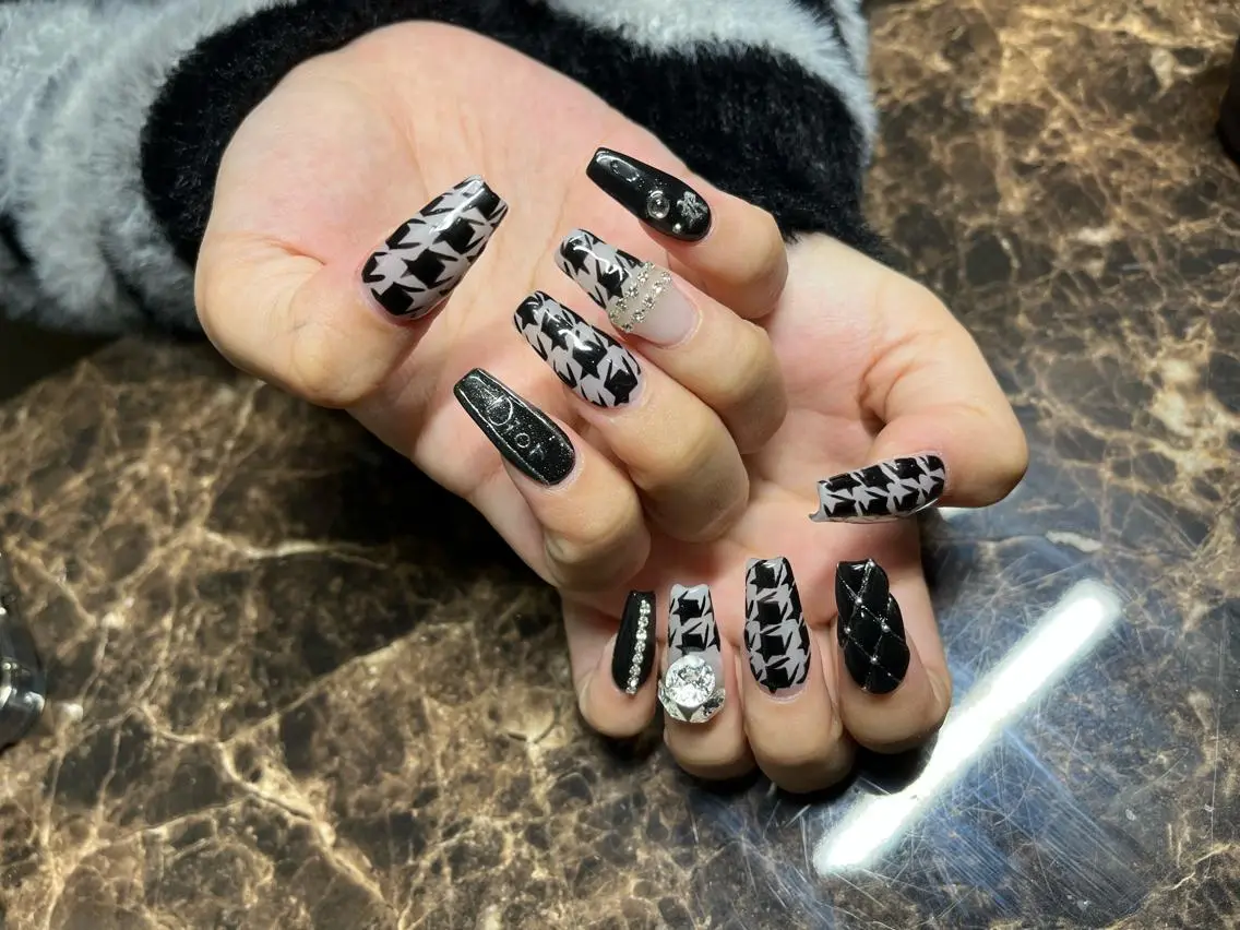ネイル ハンドネイル IROHA Nail 矢掛萌子のネイルデザイン