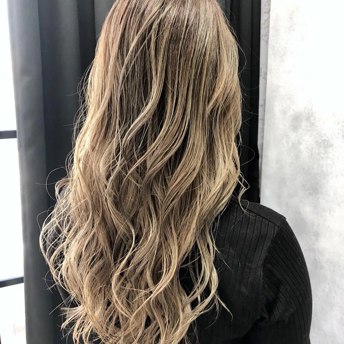 ロング カラー バレイヤージュ ブリーチ ケアブリーチ ダブルカラー ハイライトカラー welring hair salonのヘアスタイル