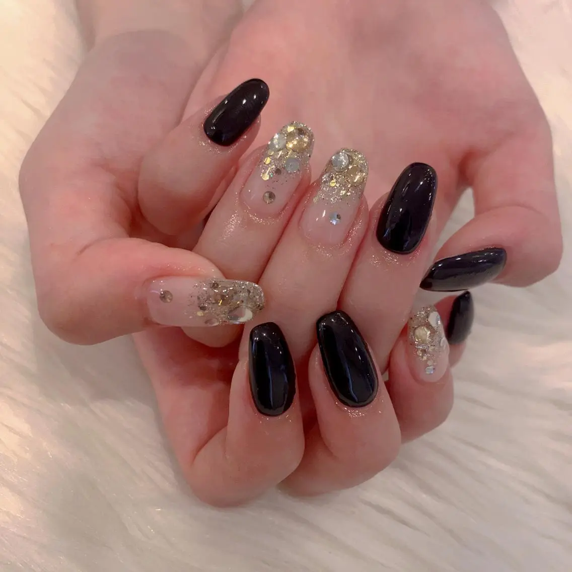 💅ワンカラーorラメグラデーション➕4本シンプルアート💅の写真