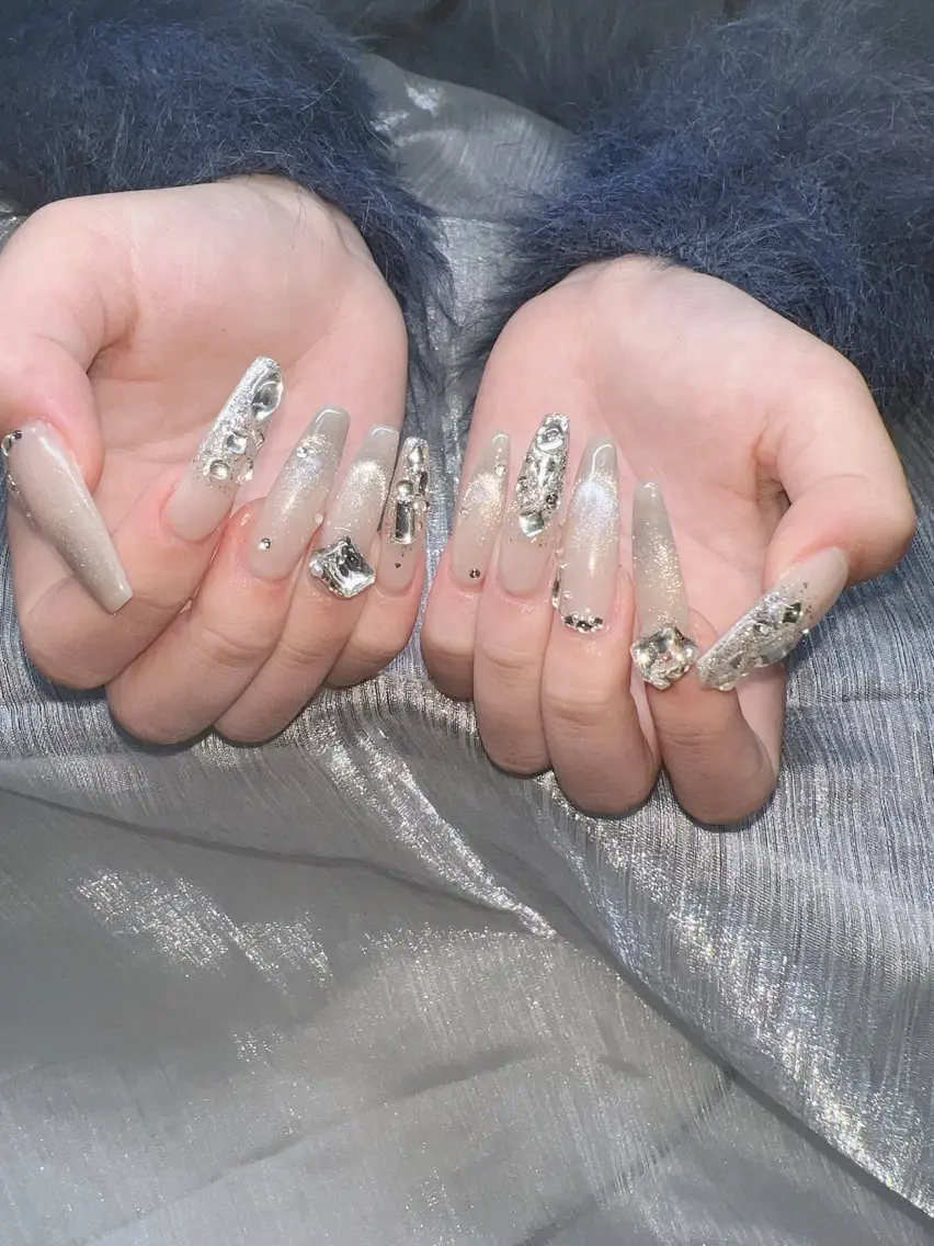 ネイル ハンドネイル Lee Nailsのネイルデザイン