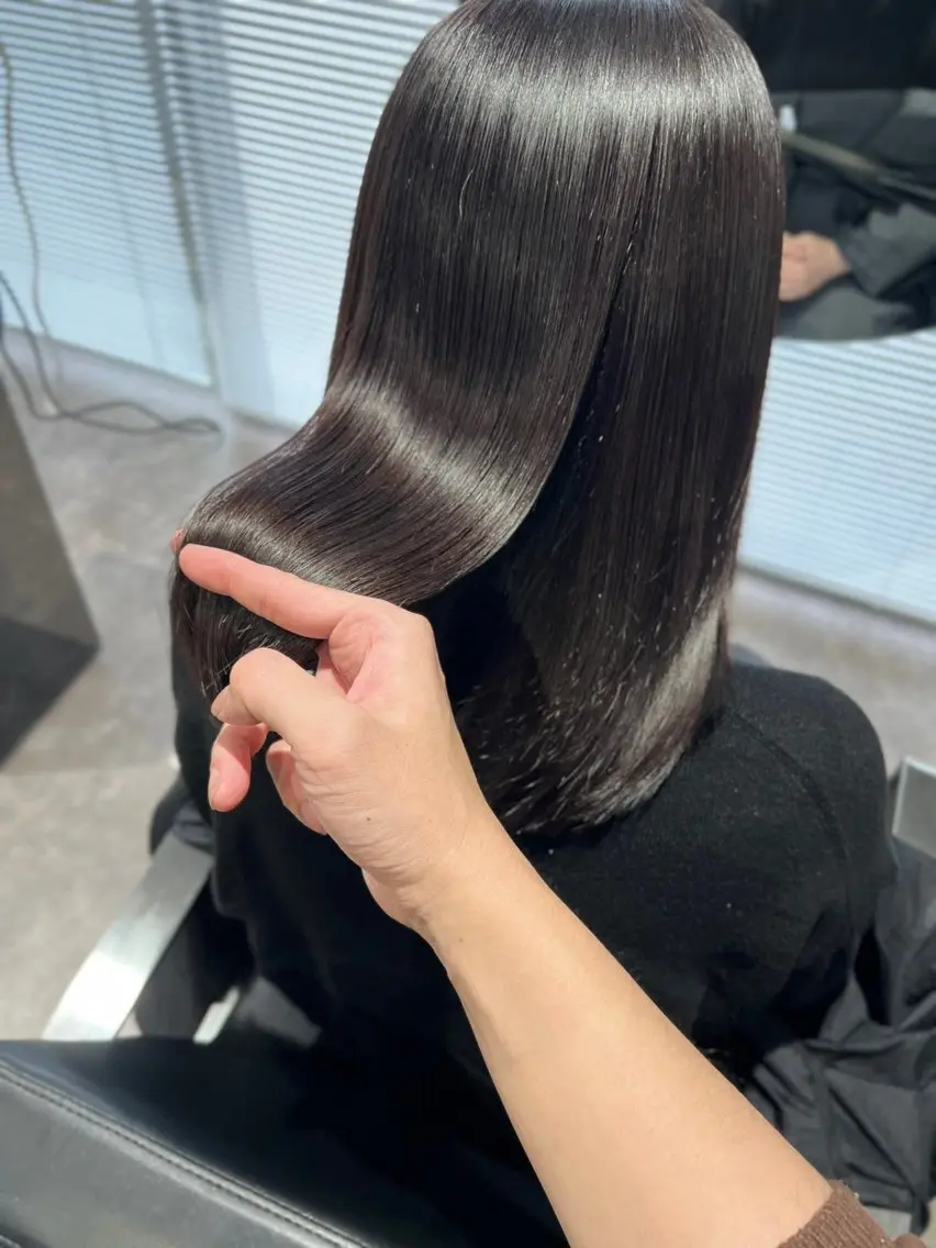 ロング カラー くせ毛 髪質改善 縮毛矯正 トリートメント カット ヘアカラー トリートメント 城 慎太郎のヘアスタイル