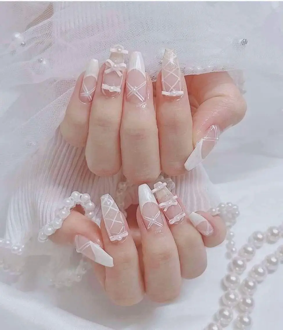 ネイル 長さ出し キラキラネイル マグネットネイル ミラーネイル ニュアンスネイル Lee Nails チップ長さだし専門店のネイルデザイン