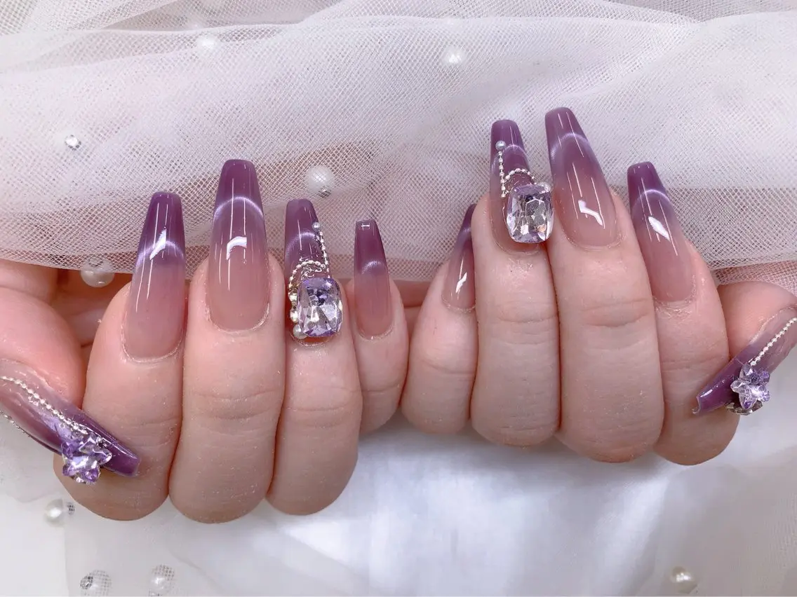 ネイル ボルドー チークネイル 長さ出し フレンチネイル ジェルネイル ハンドネイル UMI ネイルサロン新宿🎀のネイルデザイン