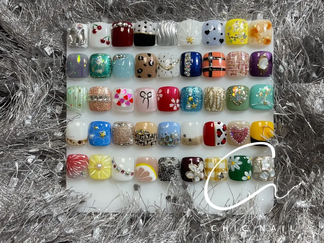 ネイル フットネイル CHIC NailSalonのネイルデザイン