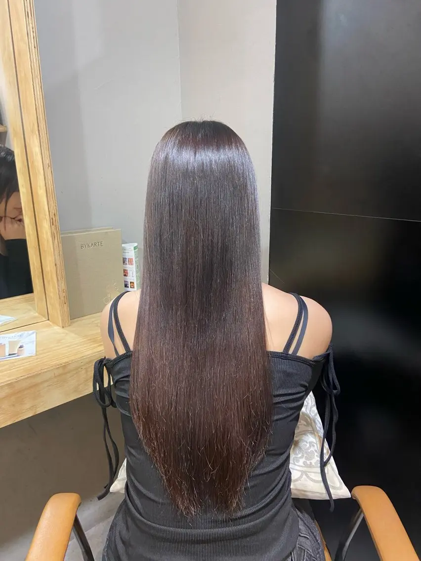 ロング 髪質改善 縮毛矯正 酸性ストレート 加藤 詩流のヘアスタイル