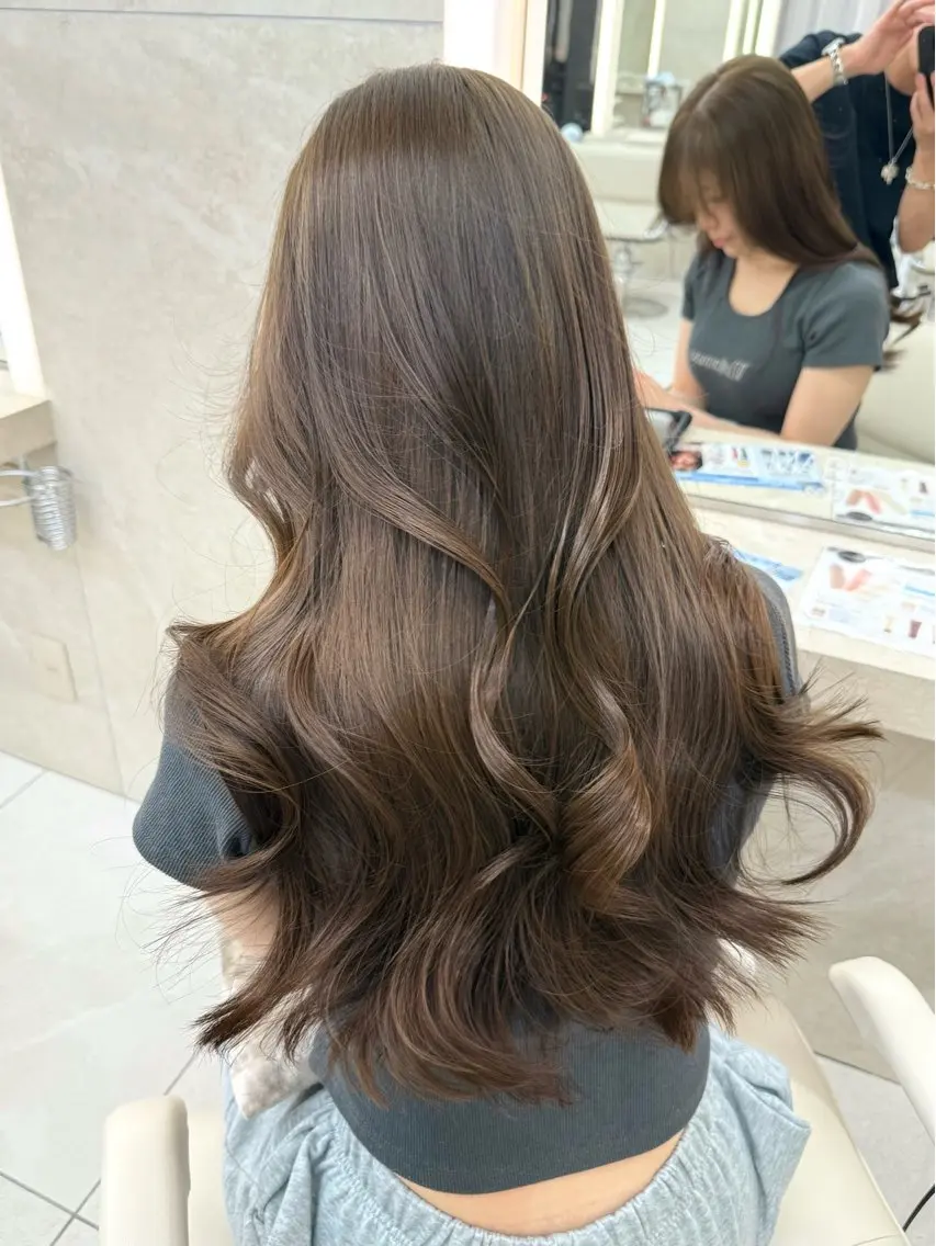 ロング カラー 名古屋/レイヤー 島原 由璃のヘアスタイル