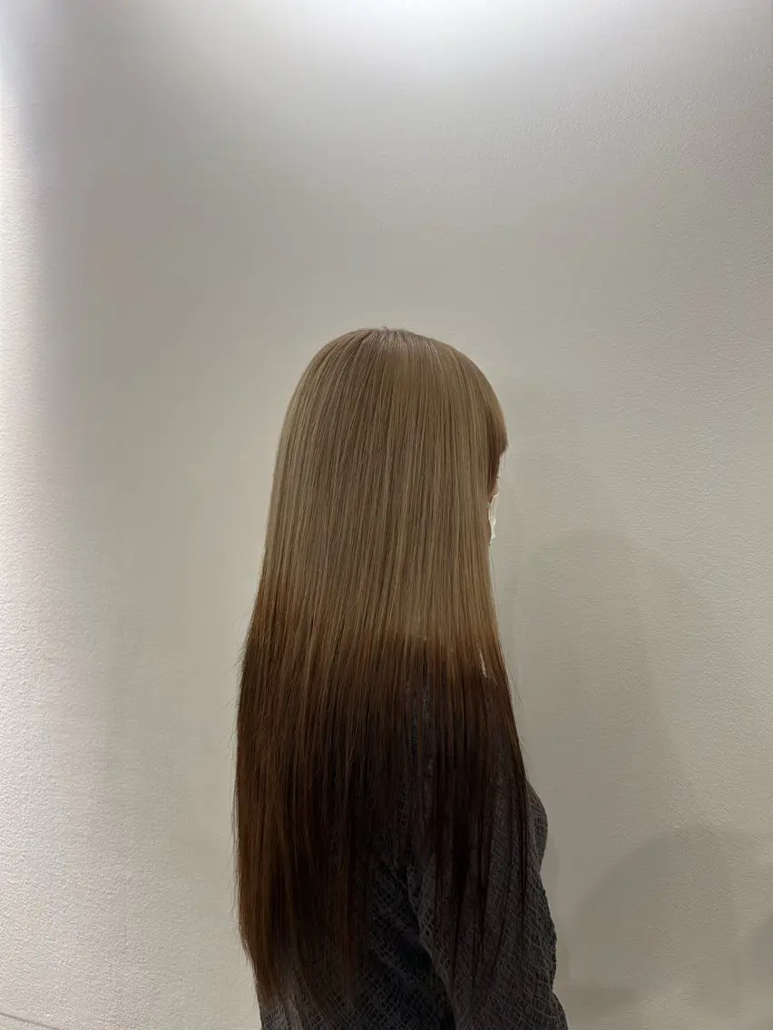 ロング カラー ダブルカラー グラデーションカラー HASIMOTO jijibyMOPSのヘアスタイル