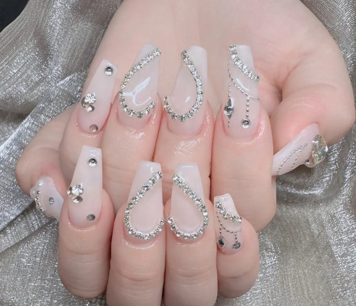 ネイル フレンチネイル ジェルネイル ハロウィン 韓国ネイル マグネットネイル ハンドネイル H.baby Nail Salonのネイルデザイン
