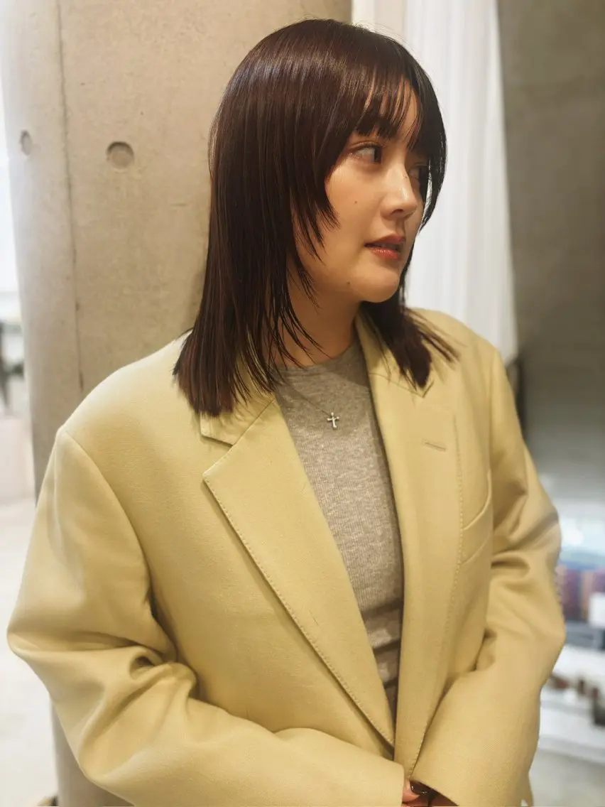 セミロング カラー カット ヘアカラー トリートメント オカモト ハルカのヘアスタイル